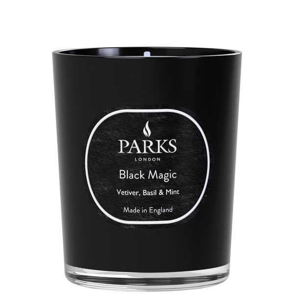 Küünal vetiveri, basiiliku ja piparmündi lõhnaga Black Magic, põlemisaeg 45 h Vetiver, Basil & Mint - Parks Candles London