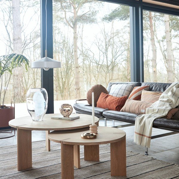 Ümmargune kohvilaud tammepuust naturaalses värvitoonis, läbimõõduga 65 cm Oy - OYOY Living Design-image-1