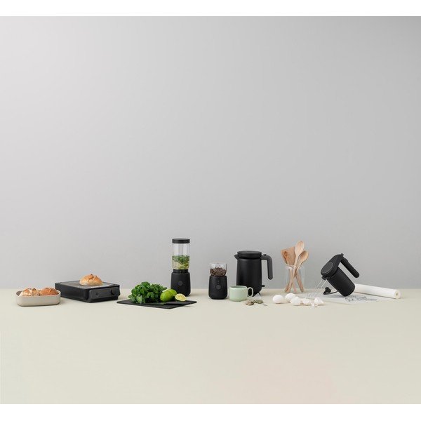 Must plastmassist veekeetja 1 l Foodie - RIG-TIG-image-3