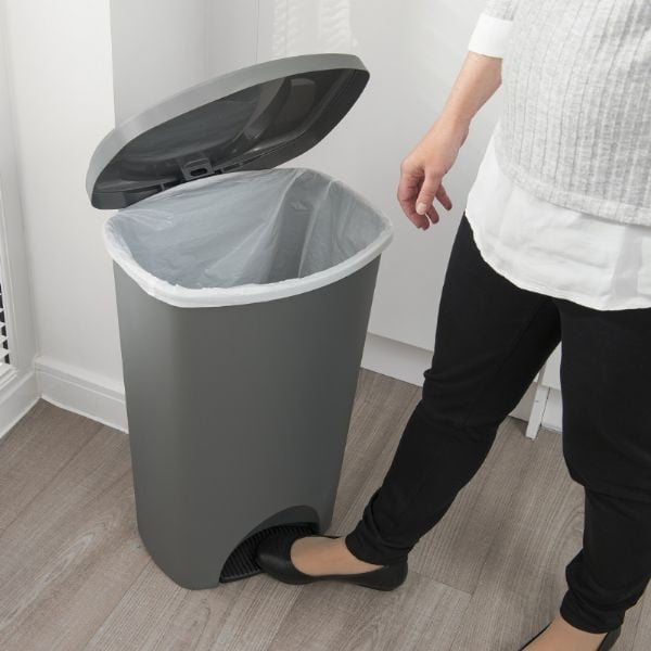 Valge pedaaliga prügikast kaanega , 41 x 33 x 62,5 cm - Addis-image-2