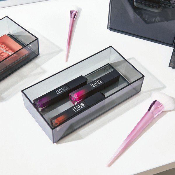 Matt must kosmeetikatoodete korraldaja vannitoas, mis on valmistatud taaskasutatud plastikust - iDesign-image-1