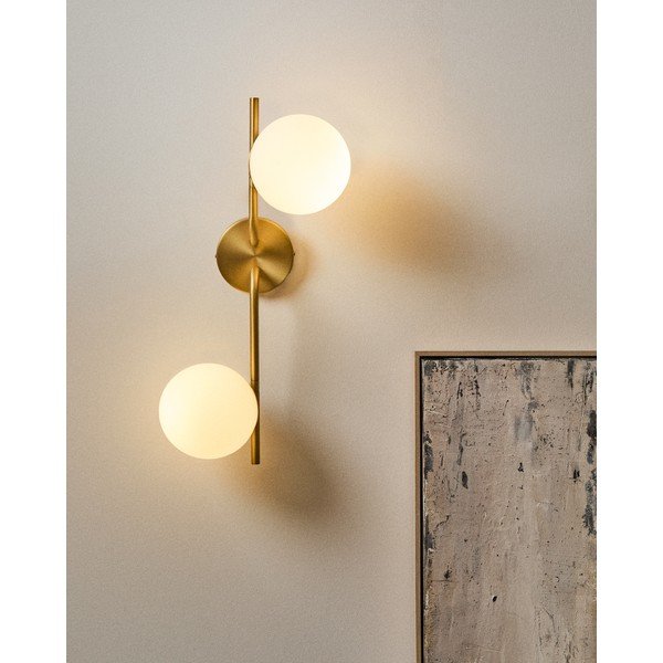 Valge/kuldne seinalamp Brisia - Kave Home-image-1