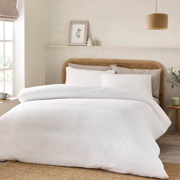 Valge pikendatud krepp-voodipesu kaheinimesevoodile 230x220 cm Crinkle Seersucker - Catherine Lansfield-image-1