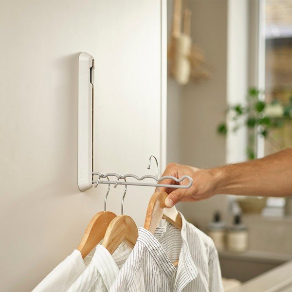 Metallist/plastikust riidepuu hoidik Orderly - Joseph Joseph-image-1