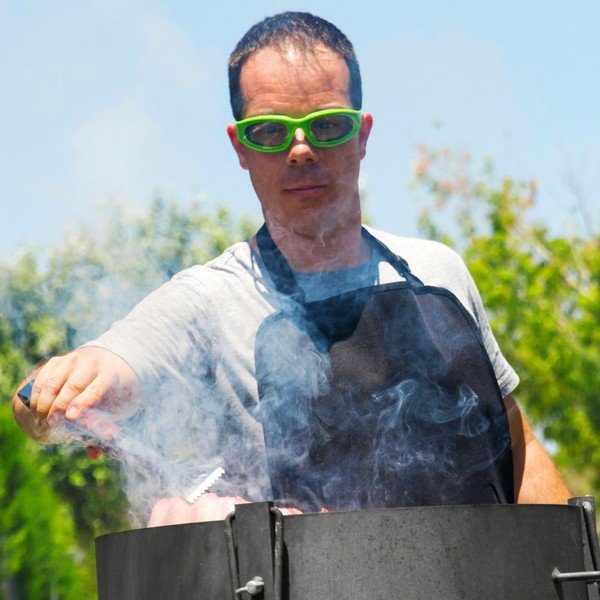 Rohelised kaitseprillid sibulate lõikamiseks - InnovaGoods-image-1