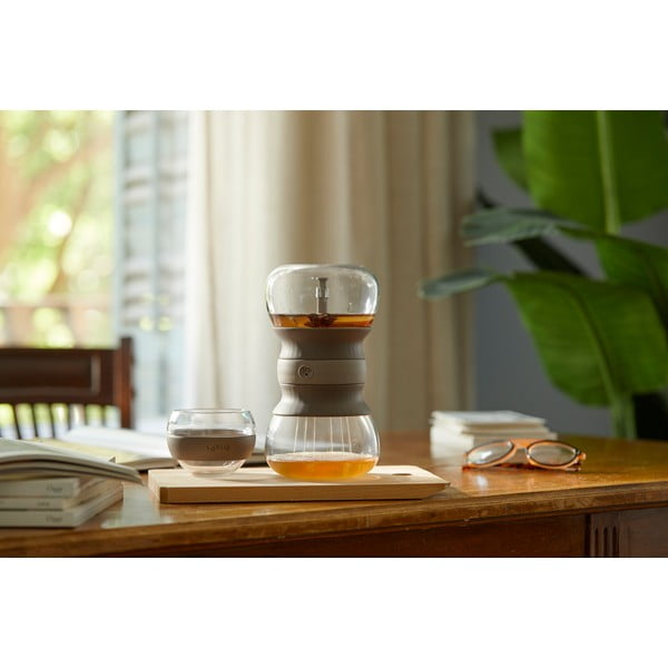 Helepruun klaasist teekann koos sõelaga 500 ml – Lékué-image-1