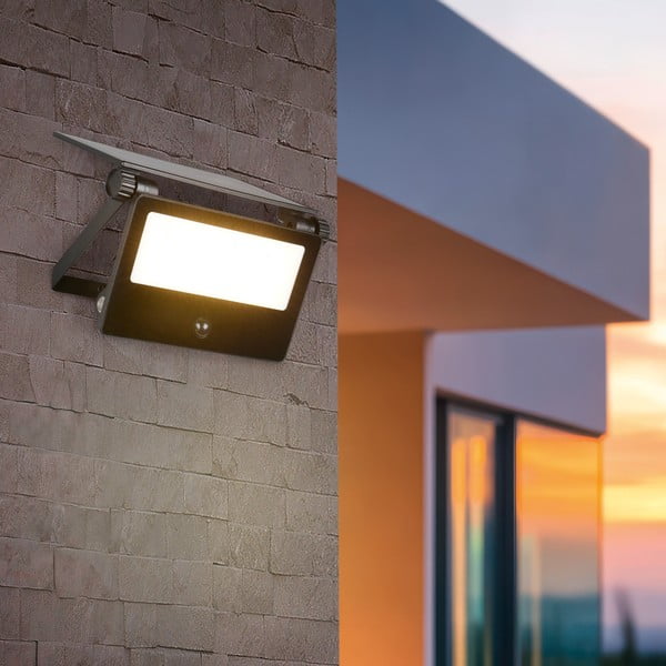 Liikumisanduriga LED seinale kinnitatav päikesepatareiga õuevalgusti (kõrgus 15,5 cm) Moura - Trio-image-1