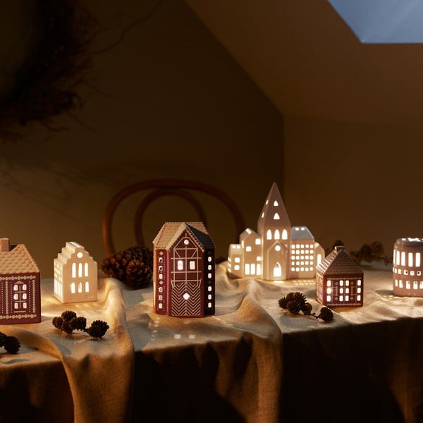 Kivikeraamikast teeküünla alus Gingerbread Lighthouse – Kähler Design-image-1