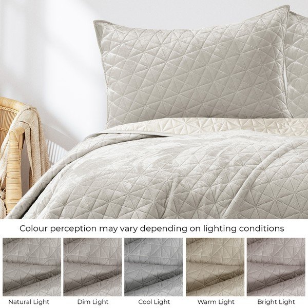 Hallikasbeež sametist tepitud voodikate 220x240 cm Laila - Restilo-image-4