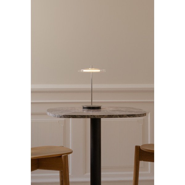 Hõbedane terasest LED-lauavalgusti USB-pordiga ja klaasist varjuga (kõrgus 31 cm) Asteria Move - UMAGE-image-1