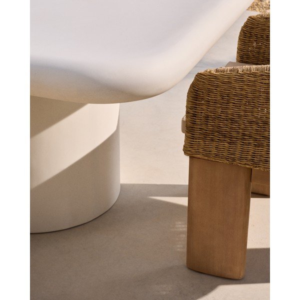 Betoonist aiasöögilaud 135x135 cm Addaia - Kave Home-image-3