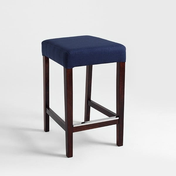 Tmavě modrá stolička s ořechovými nohami Wilton 67