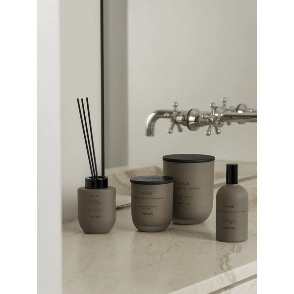 Lõhnastatud sojaküünla põlemisaeg 35 tundi Tuoksu Wood - Blomus-image-1