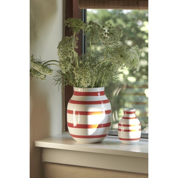 Valge ja punane triibuline keraamiline vaas , kõrgus 12,5 cm Omaggio - Kähler Design-image-3