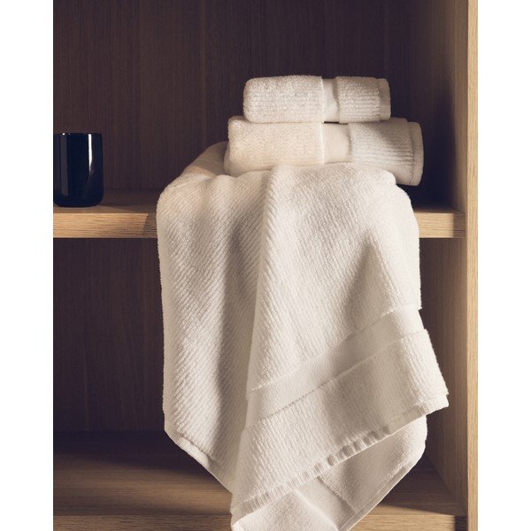 Valge frotee-puuvillane rätik 50x90 cm Olvira - Kave Home-image-3