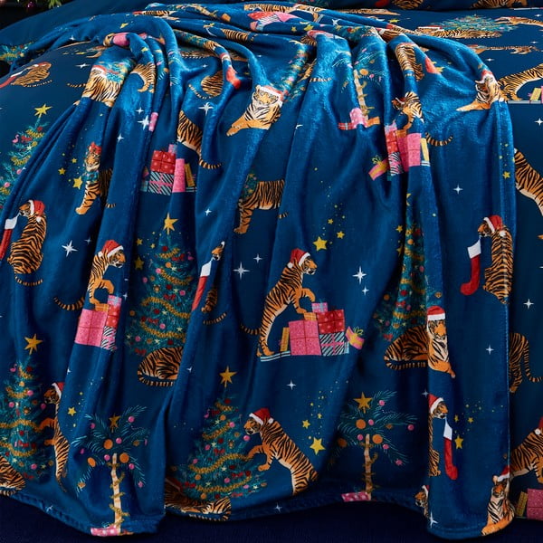 Sinine jõulumotiiviga mikroplüüsist tekk 130x170 cm Christmas Tiger - Catherine Lansfield-image-2