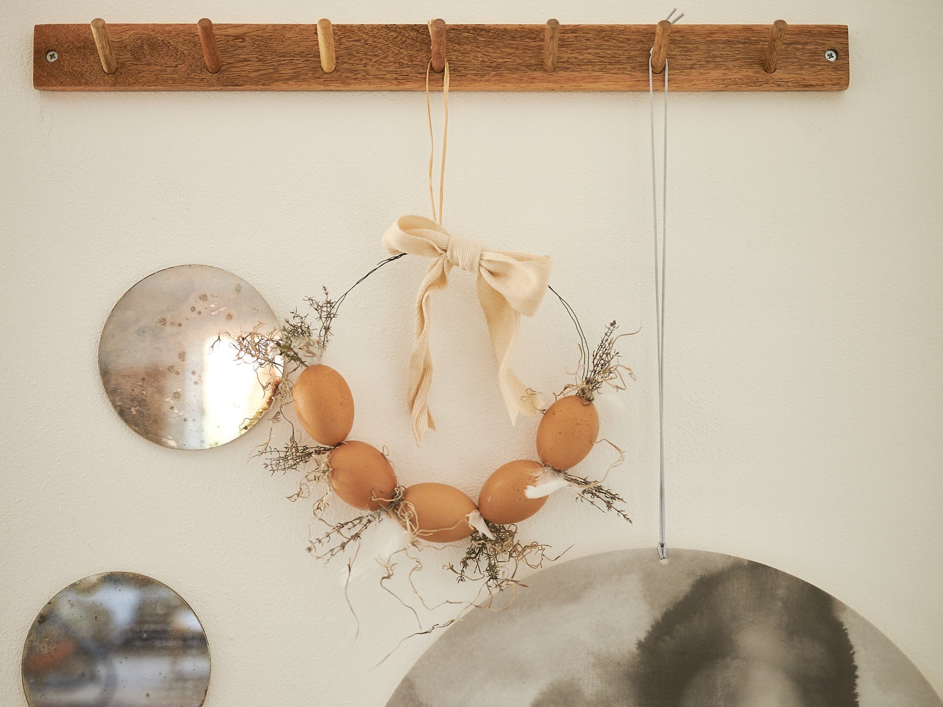 Tühjaks puhutud munadest valmistatud lihavõttepärg