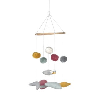 Karussell võrevoodi kohal