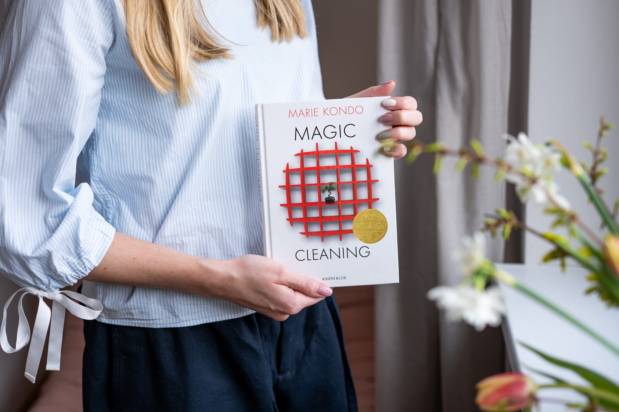 Marie Kondo KonMarie meetod õpetab mõtlema, milliseid asju Sa tegelikult vajad.