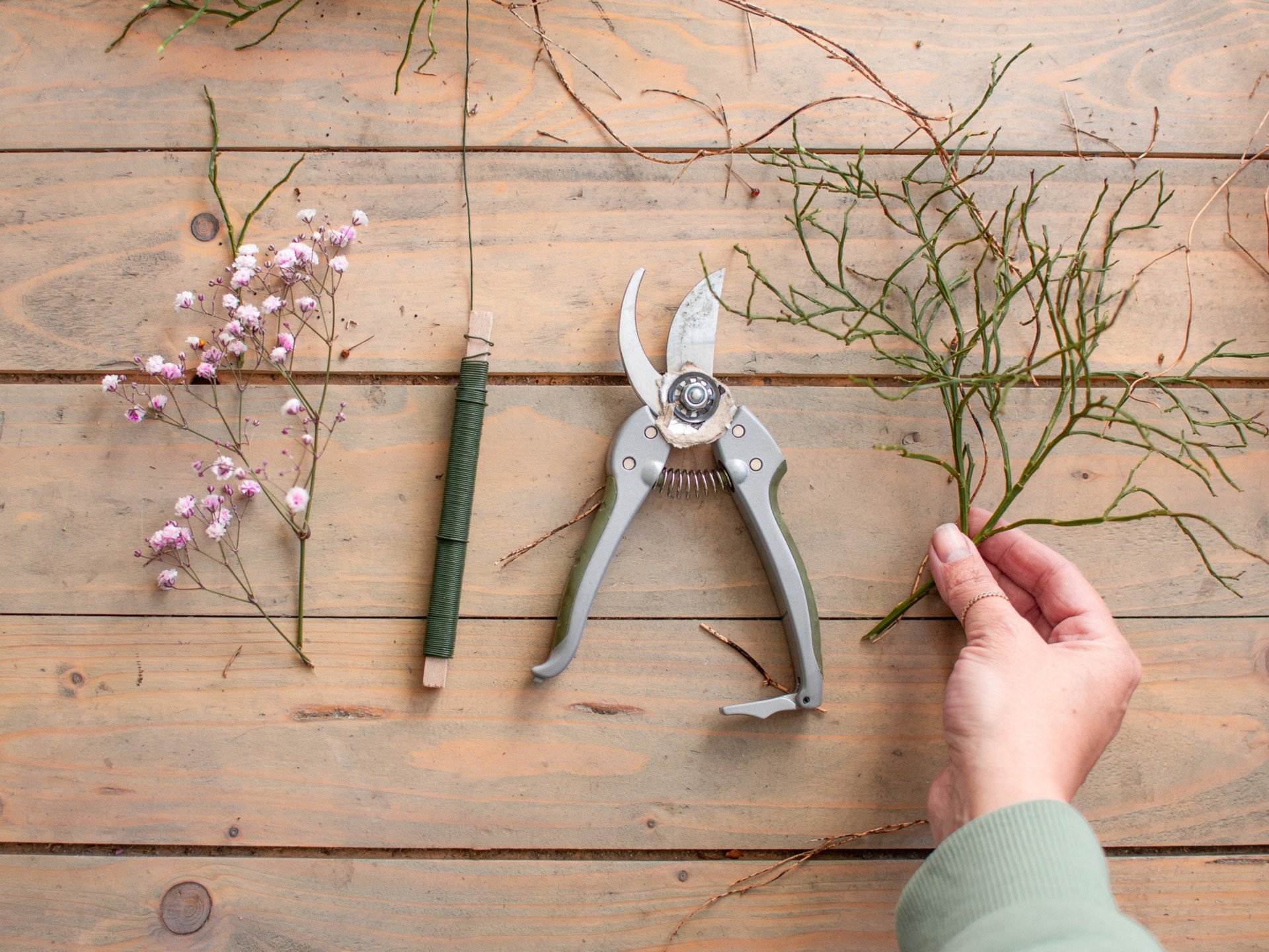 Kevadise pärja loomiseks on vaja vaid mõnda asja.